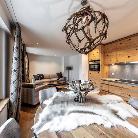 Unique Alpic Style Apartment In The Heart Of Davos Luaran gambar