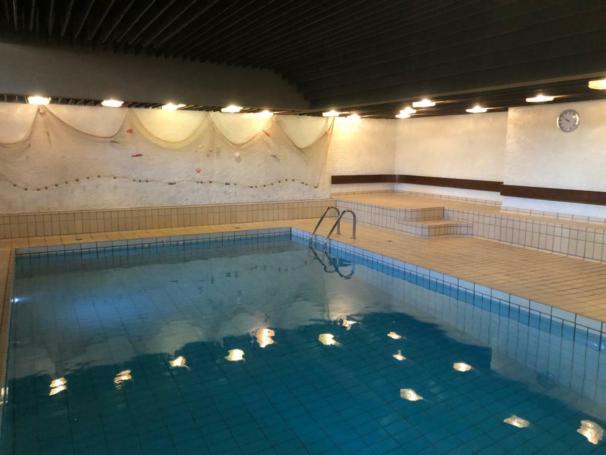Unique Alpic Style Apartment In The Heart Of Davos Luaran gambar
