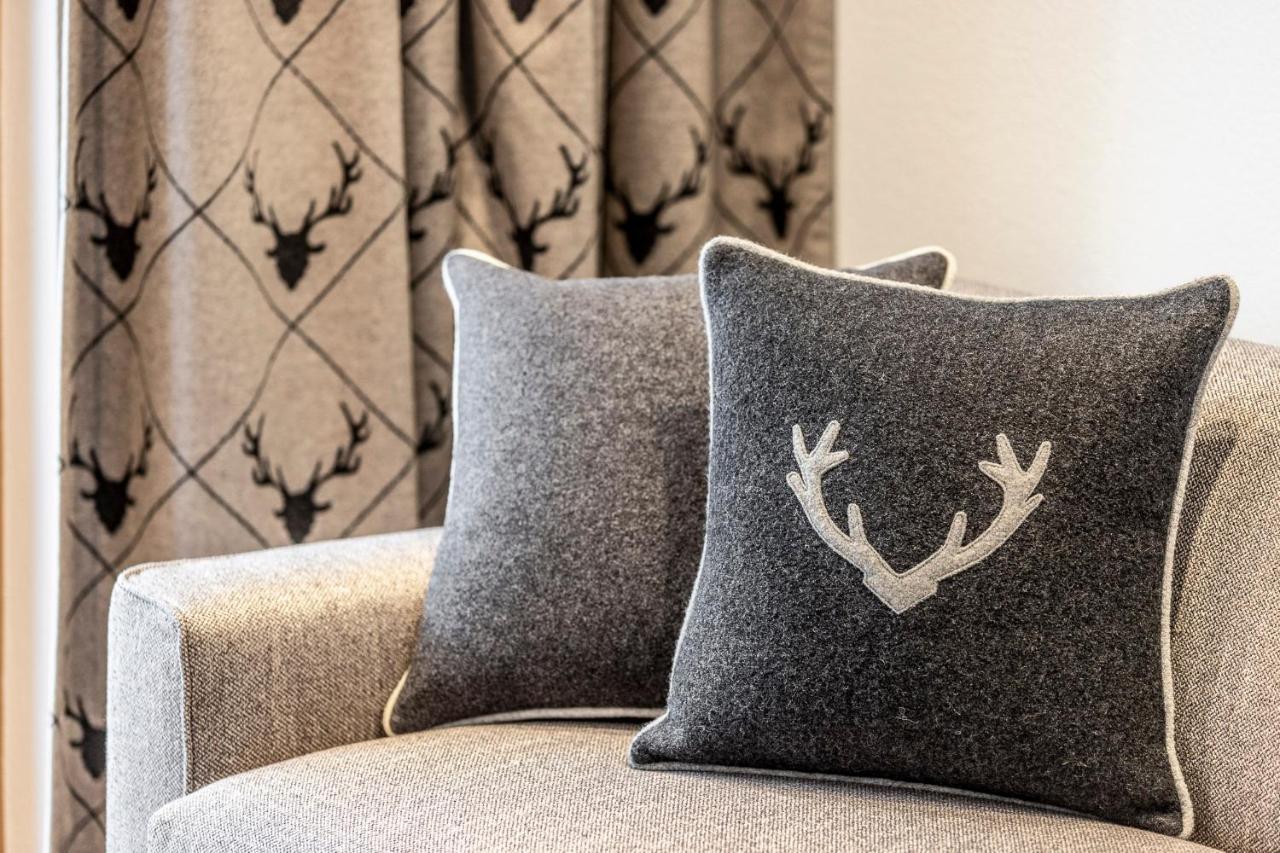 Unique Alpic Style Apartment In The Heart Of Davos Luaran gambar
