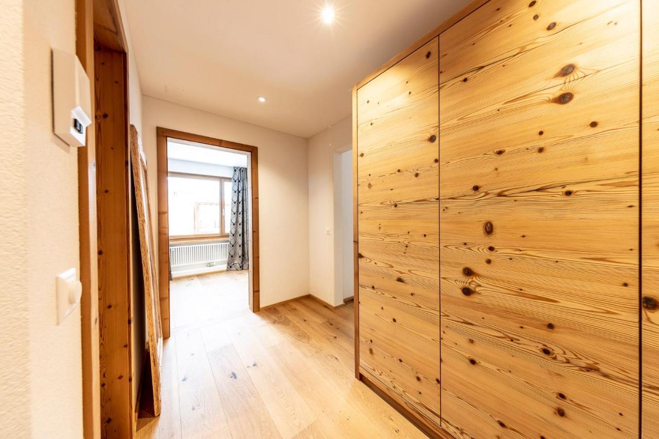 Unique Alpic Style Apartment In The Heart Of Davos Luaran gambar