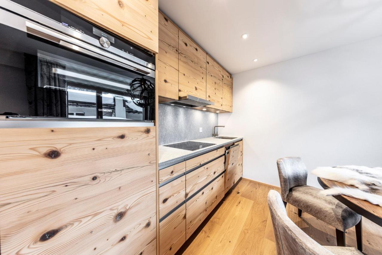 Unique Alpic Style Apartment In The Heart Of Davos Luaran gambar